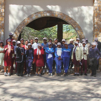 Gobelo-Farm-Tour-ATH-Students30.jpg