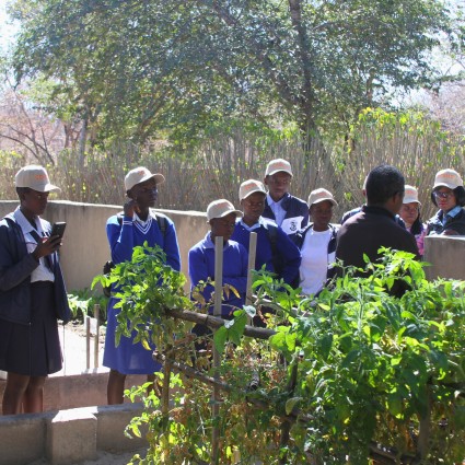 Gobelo-Farm-Tour-ATH-Students59.jpg